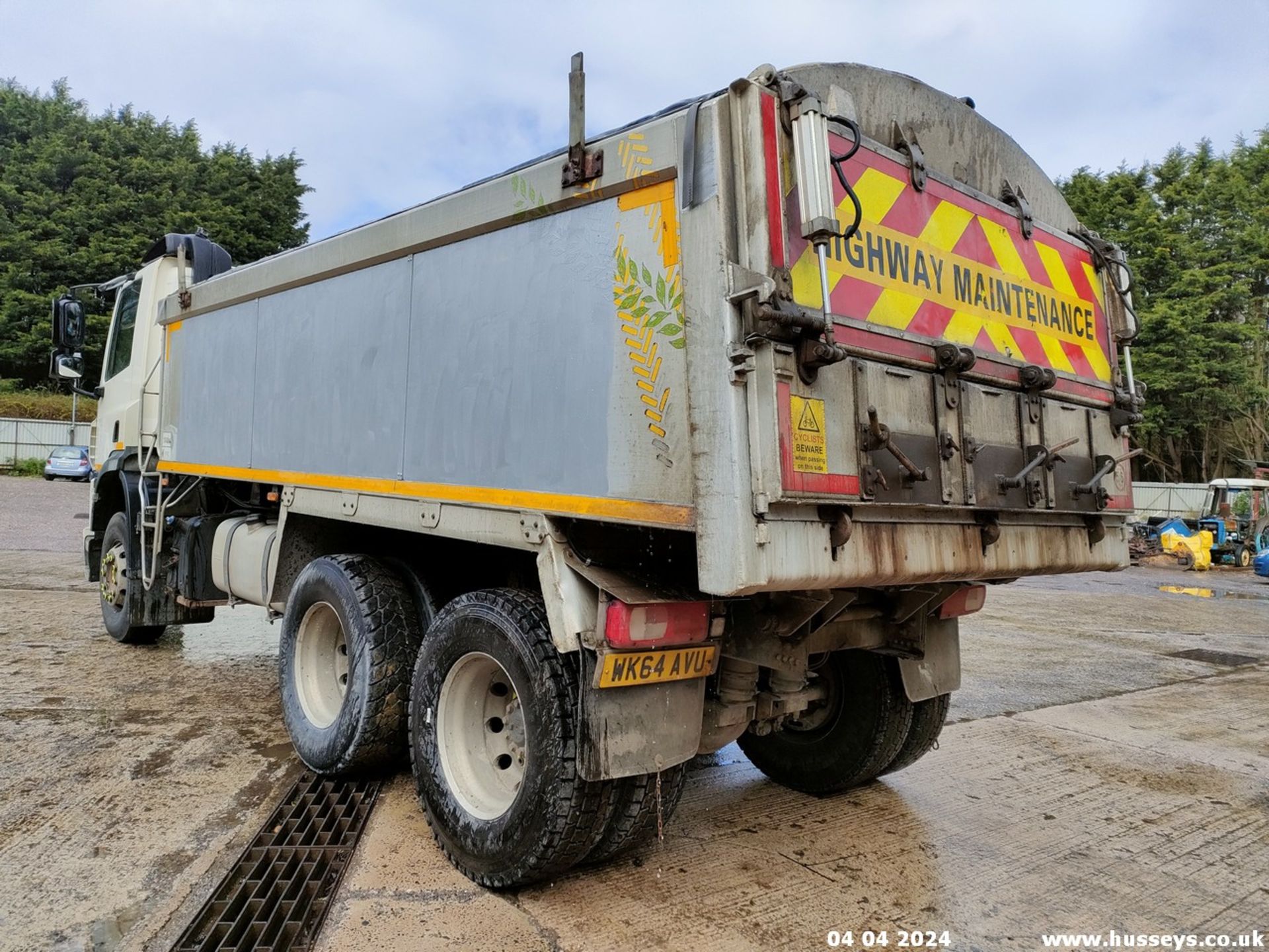 14/64 DAF TRUCKS TIPPER - 10837cc 2dr Tipper (White) - Image 14 of 33