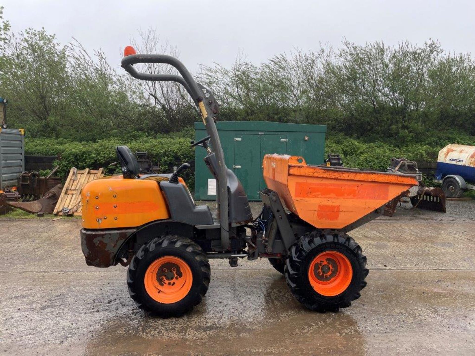 AUSA D120 AHA HI TIP DUMPER 2006 2400HRS 1.2 TON HYDROSTATIC 2 NEW FRONT TYRES