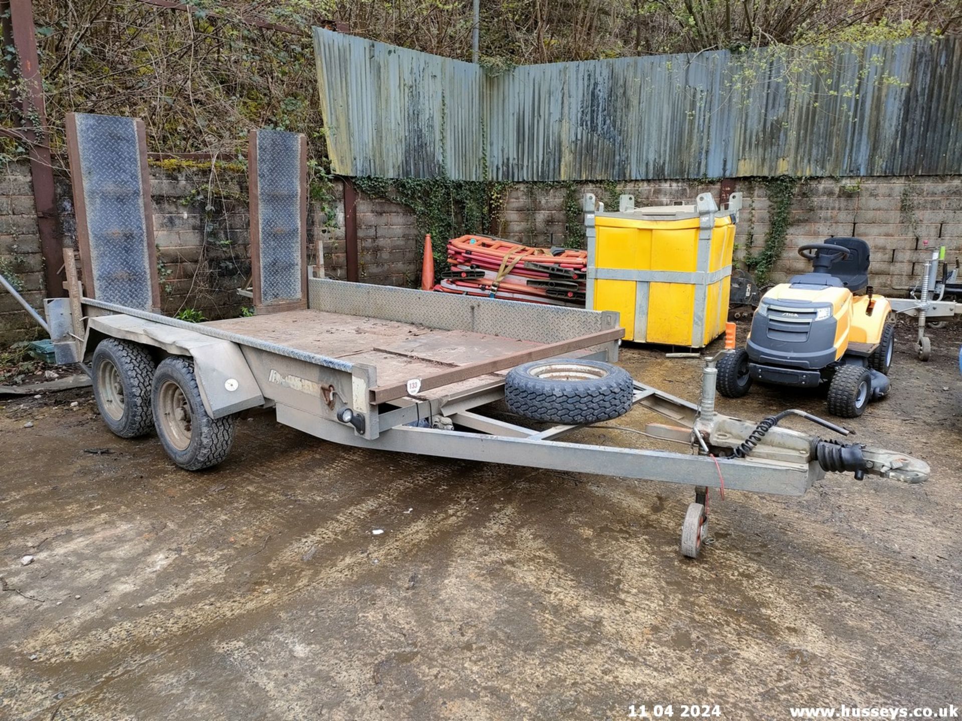 TWIN AXLE PLANT TRAILER