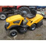 STIGA ESTATE 6092 HW RIDE ON MOWER C.W COLLECTOR CAN BE USED AS A MULCHER