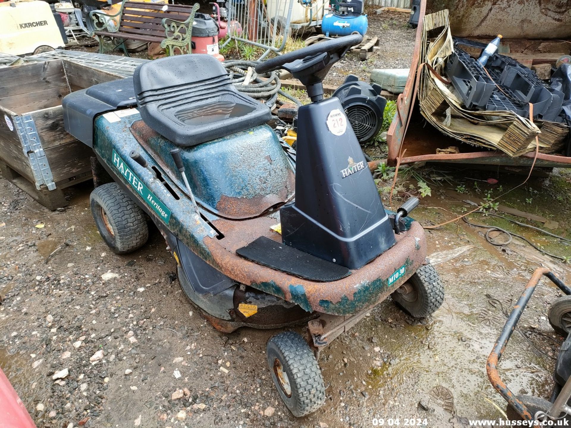 HAYTER RIDE ON MOWER - Image 2 of 6