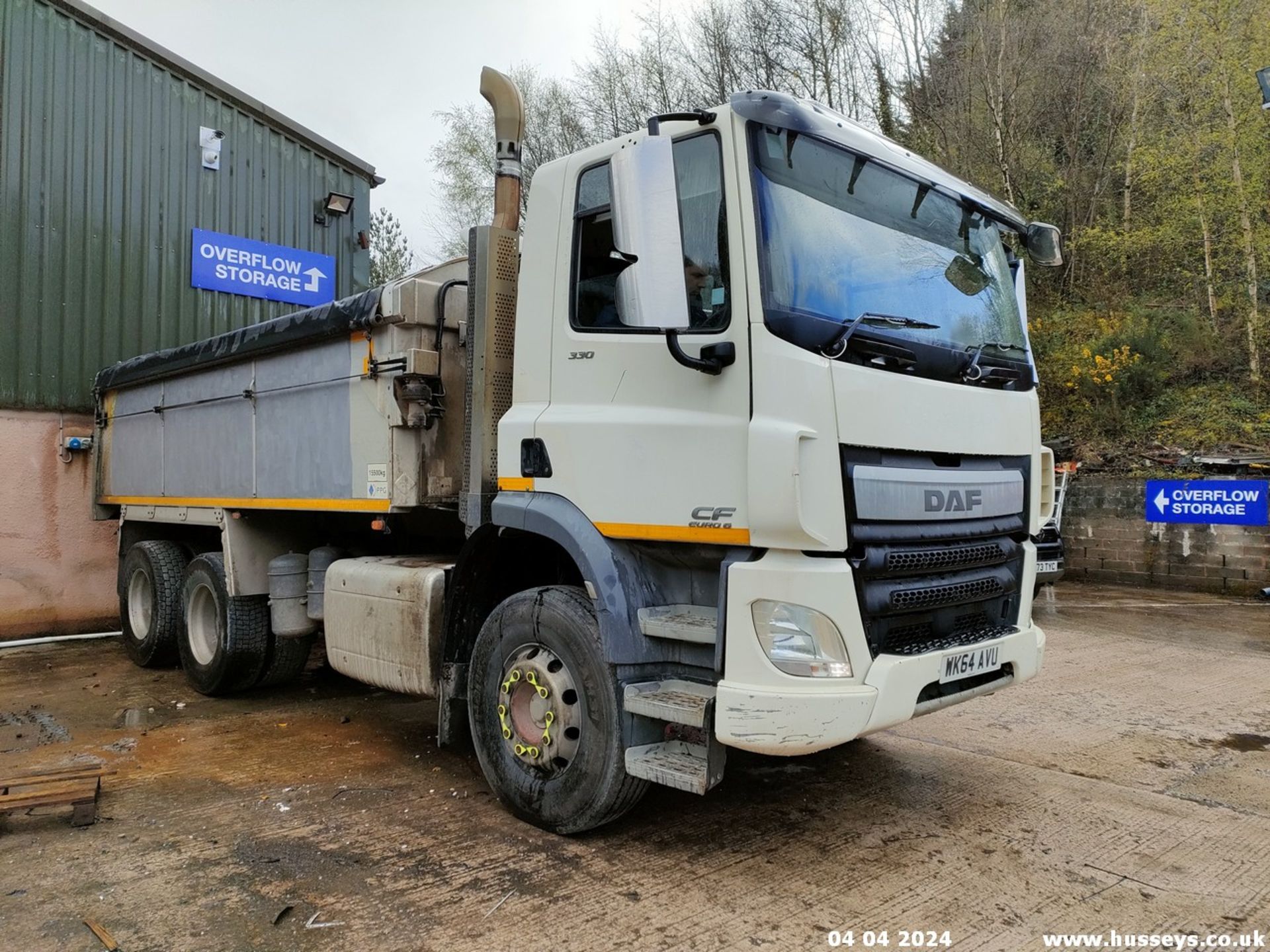 14/64 DAF TRUCKS TIPPER - 10837cc 2dr Tipper (White) - Image 2 of 33