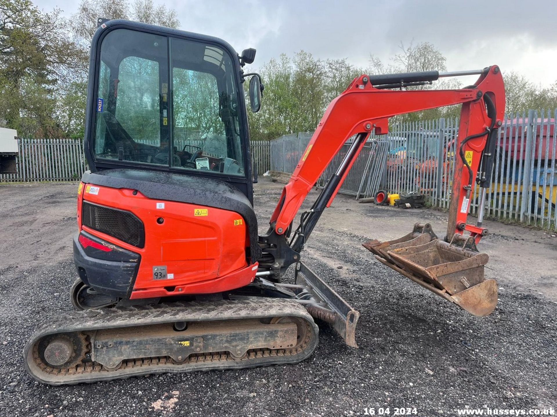 KUBOTA U27 EXCAVATOR 2020 1958HRS C.W 3 BUCKETS & QH RED & BLACK KEYS RTD - Bild 5 aus 16