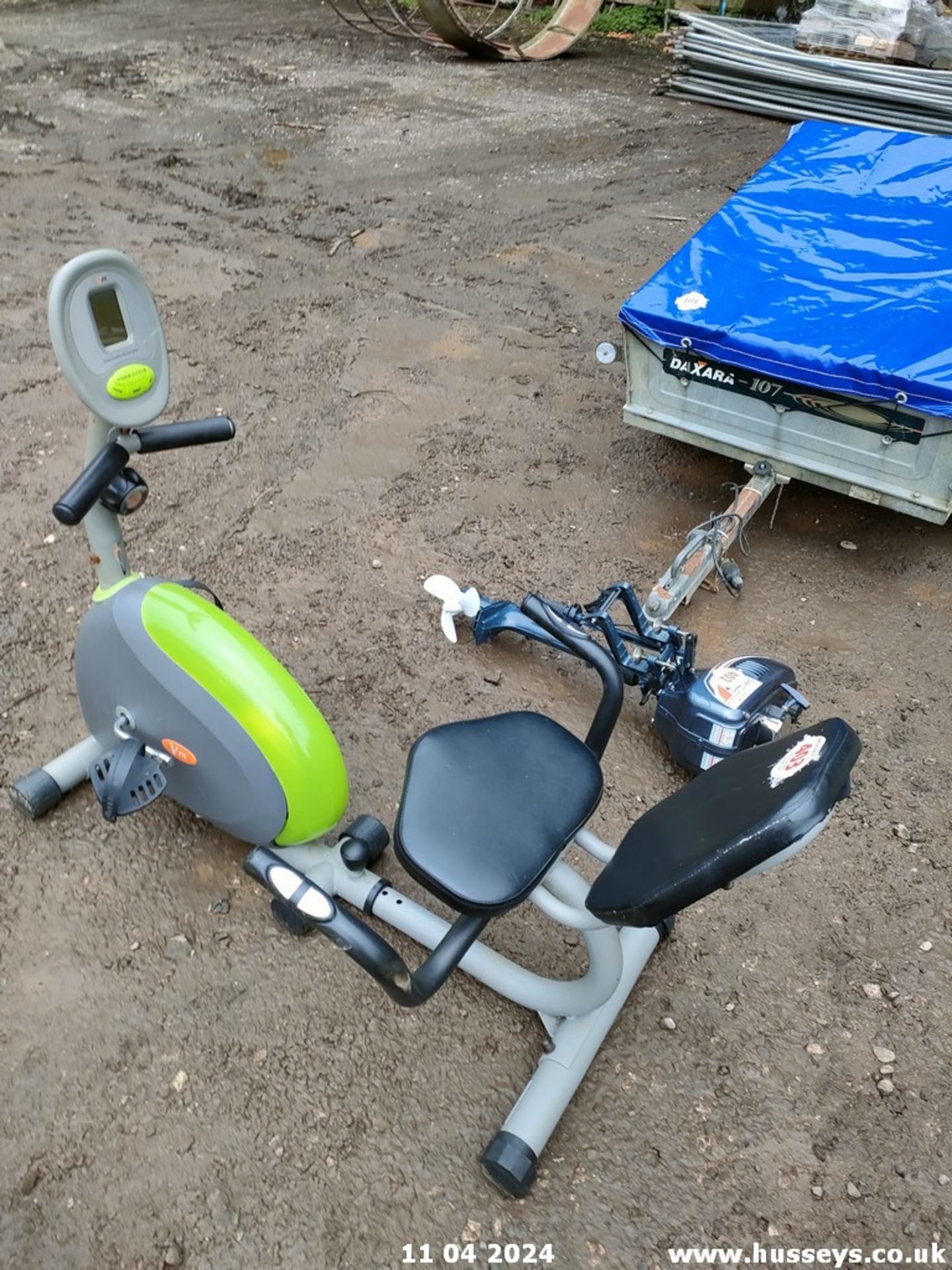 EXERCISE SEAT - Image 2 of 2