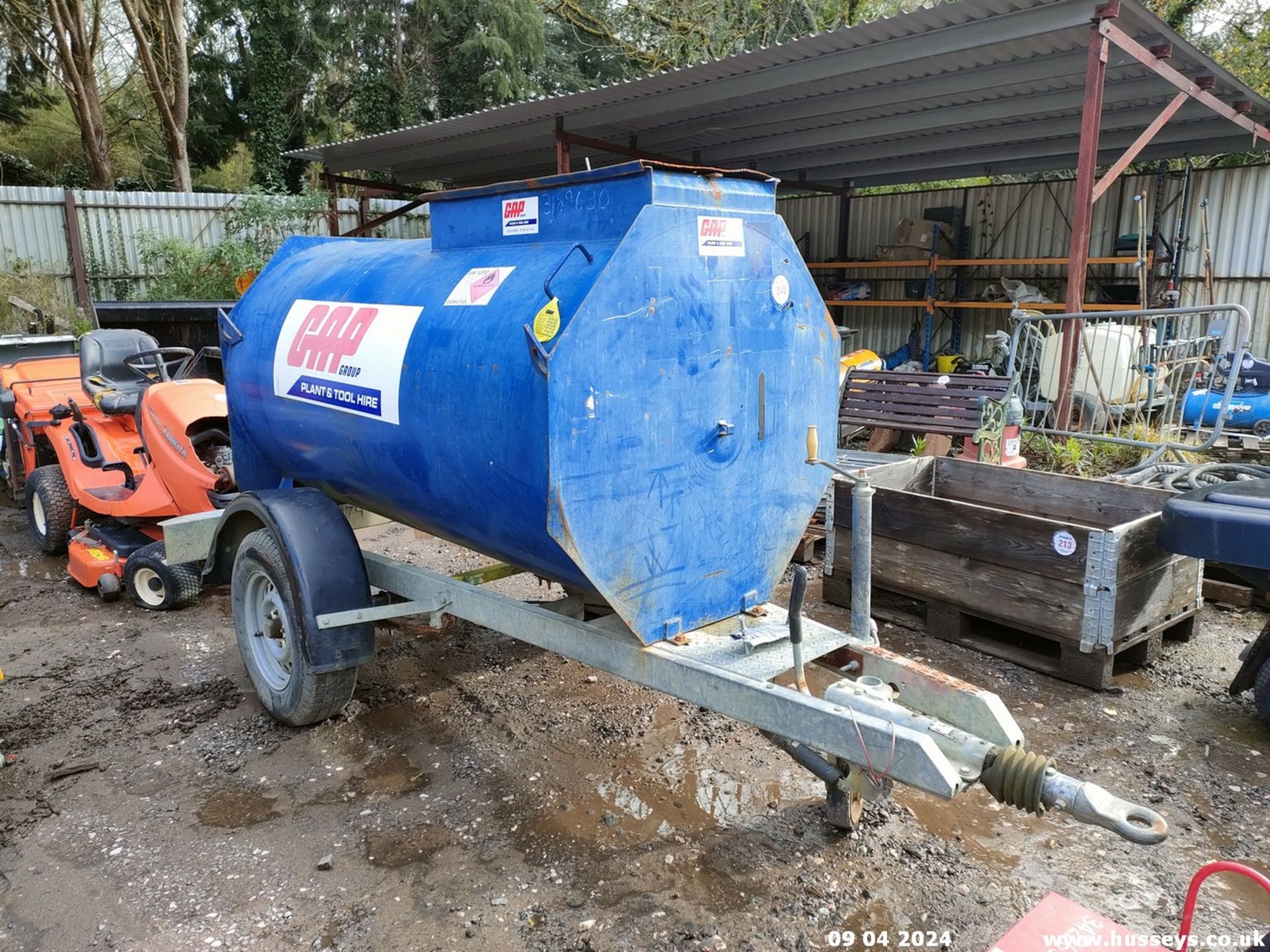 MAIN 1000 LITRE DIESEL BOWSER - Image 5 of 5