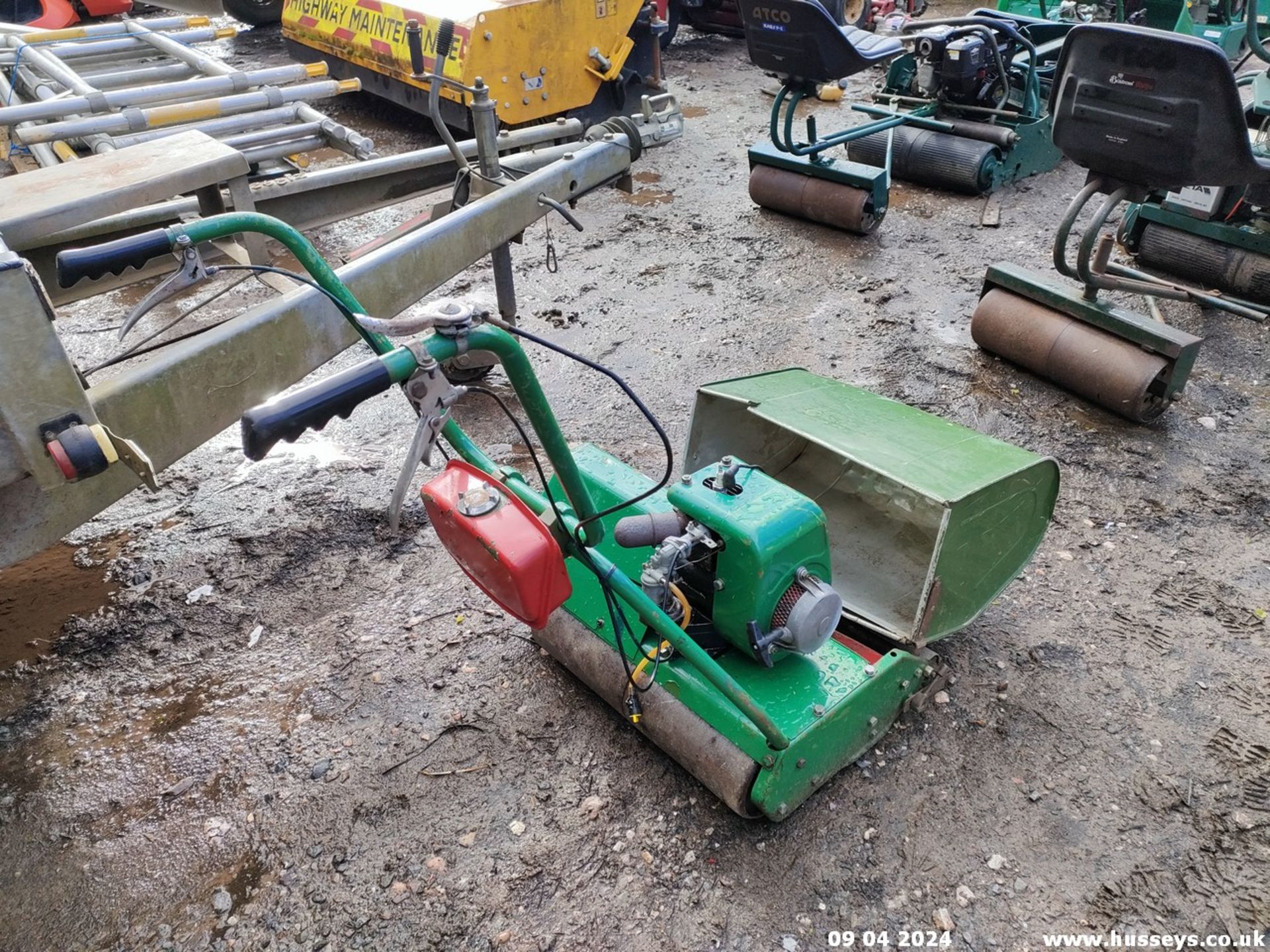 CYLINDER MOWER - Image 2 of 3