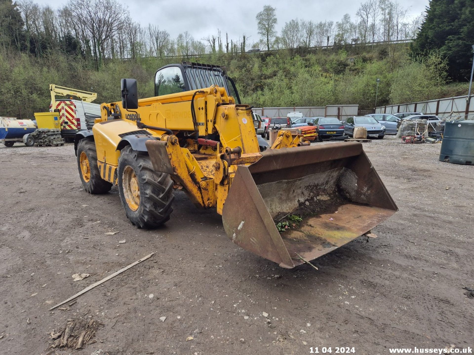 JCB 532 120 TELEHANDLER V422 DHH 1999 4686HRS SHOWING C.W BUCKET & PALLET FORKS . V5 - Bild 8 aus 12