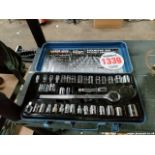 SOCKET SET