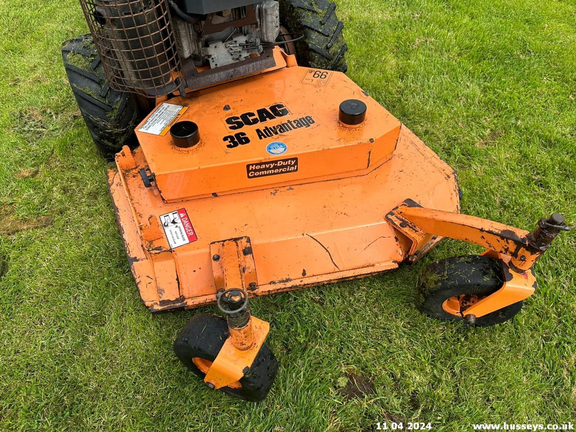 SCAG 36 PEDESTRIAN MOWER - Image 4 of 12