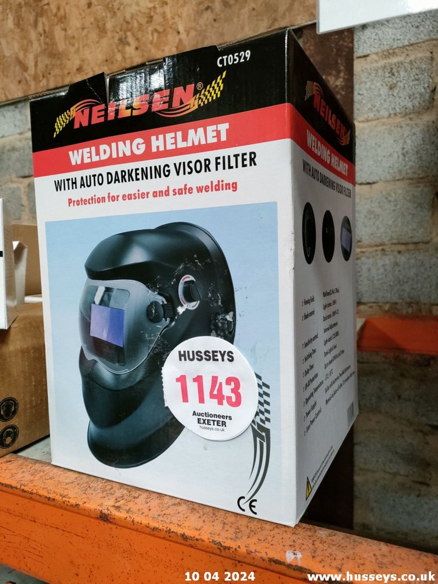 WELDING HELMET