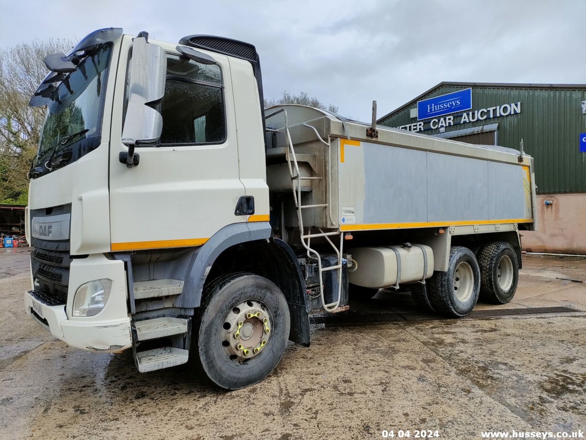 14/64 DAF TRUCKS TIPPER - 10837cc 2dr Tipper (White) - Image 21 of 33