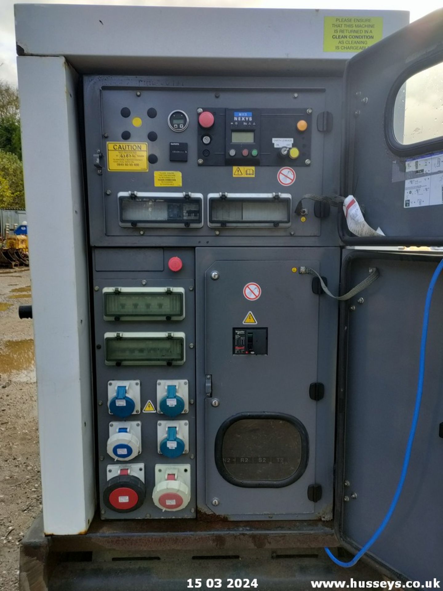 SDMO 90KVA DIESEL GENERATOR C.W KEY RMP - Bild 9 aus 12