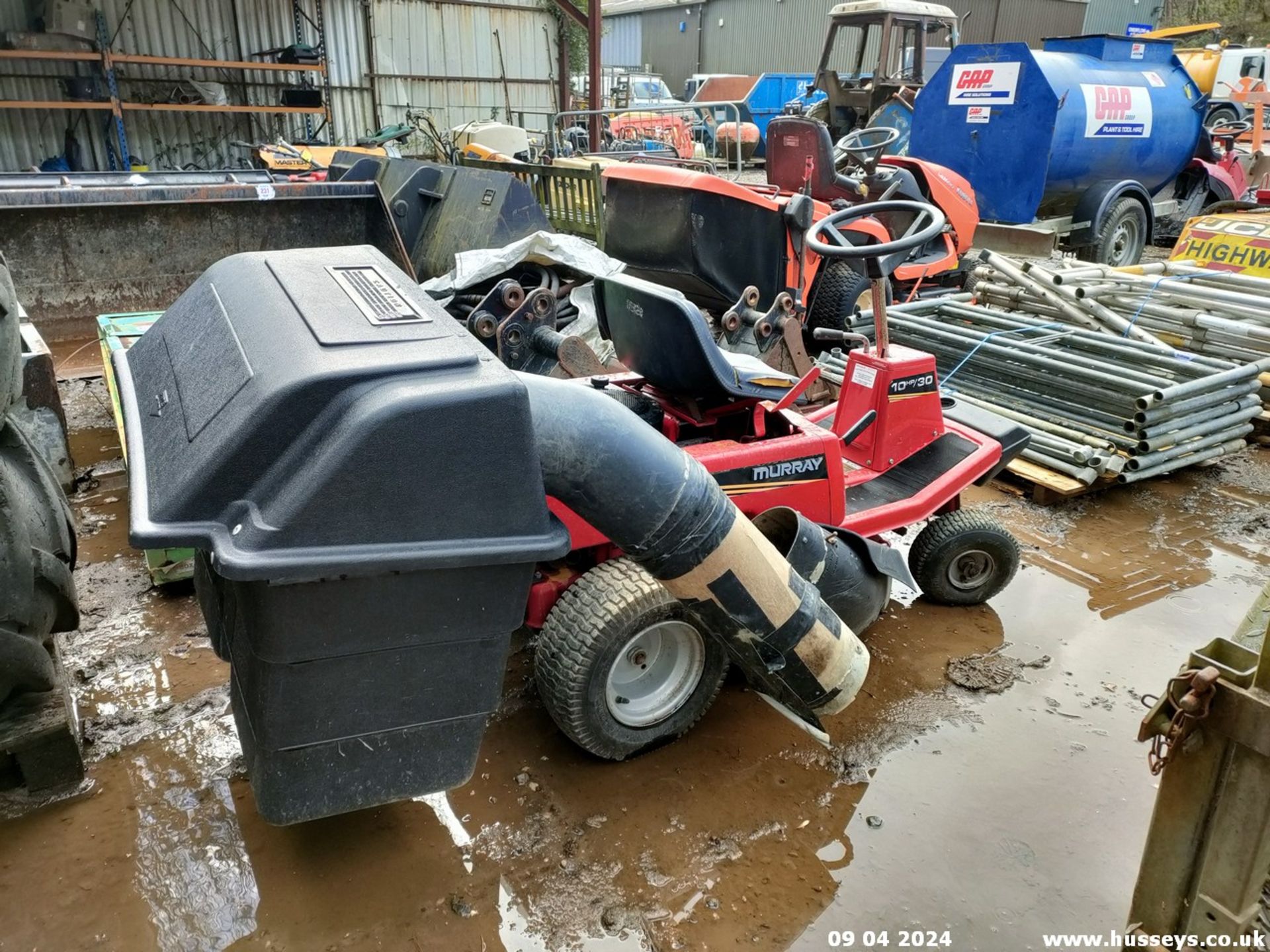 MURRAY RIDE ON MOWER - Image 3 of 6