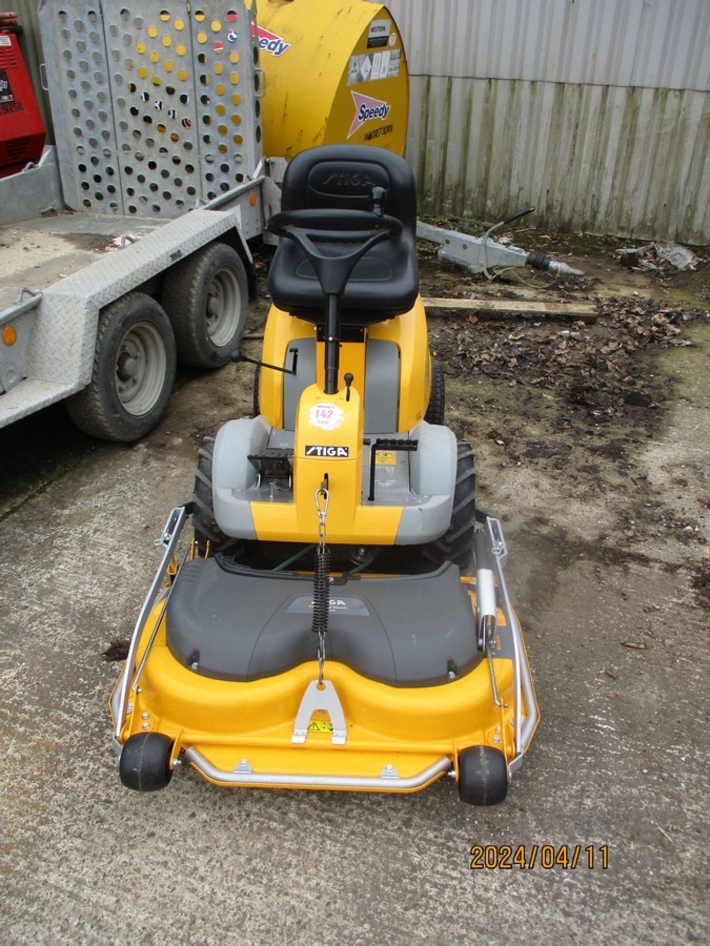 STIGA VILLA 14 HST OUTFRONT MOWER C.W NEW & UNUSED COMBI 95 DECK - Image 2 of 5