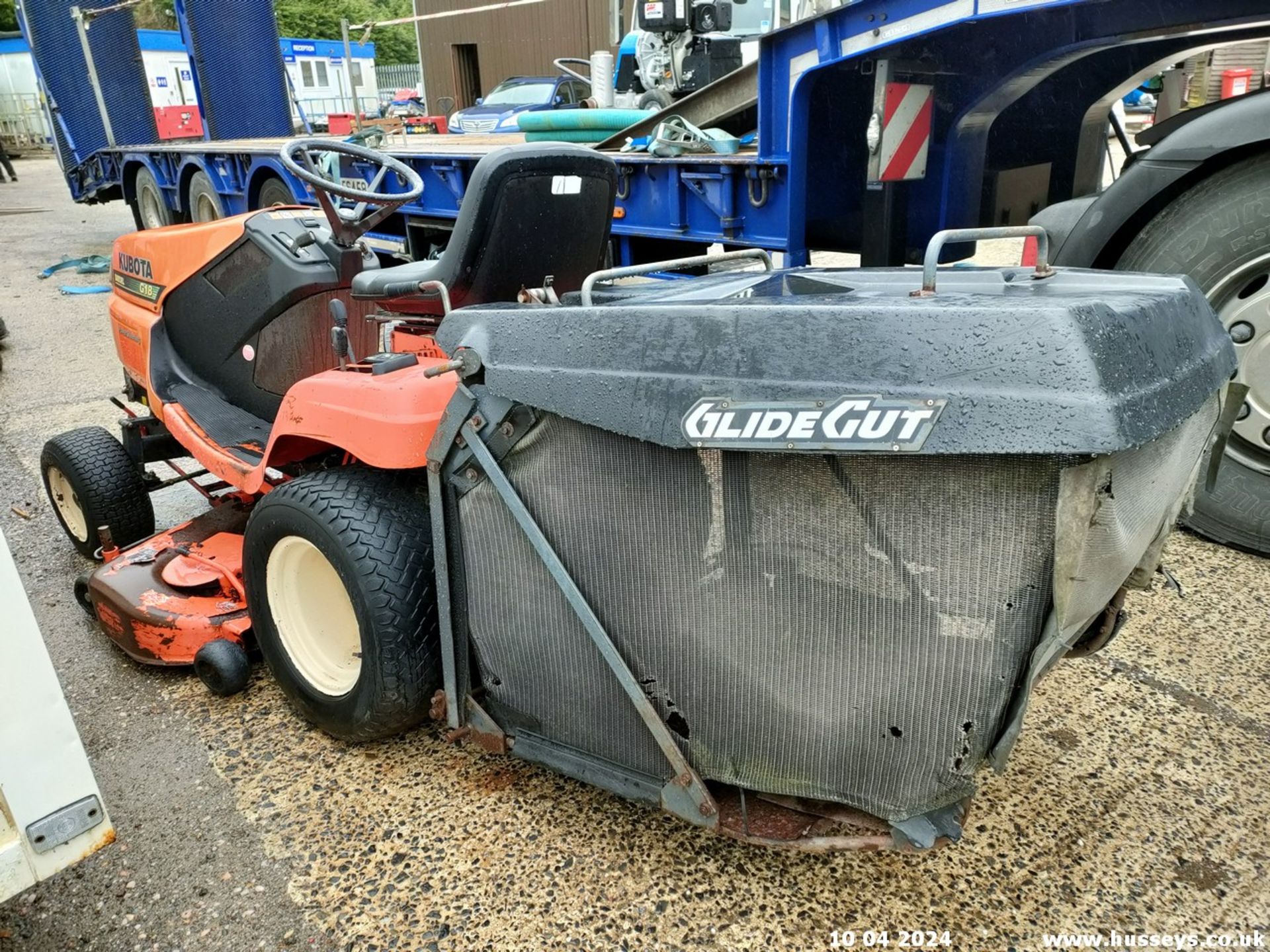 KUBOTA G18 DIESEL RIDE ON MOWER - Image 4 of 8