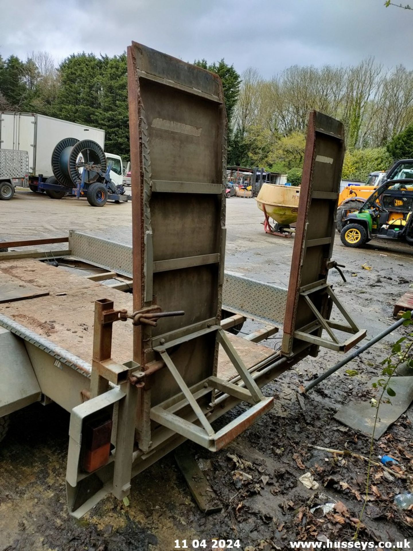 TWIN AXLE PLANT TRAILER - Image 5 of 6