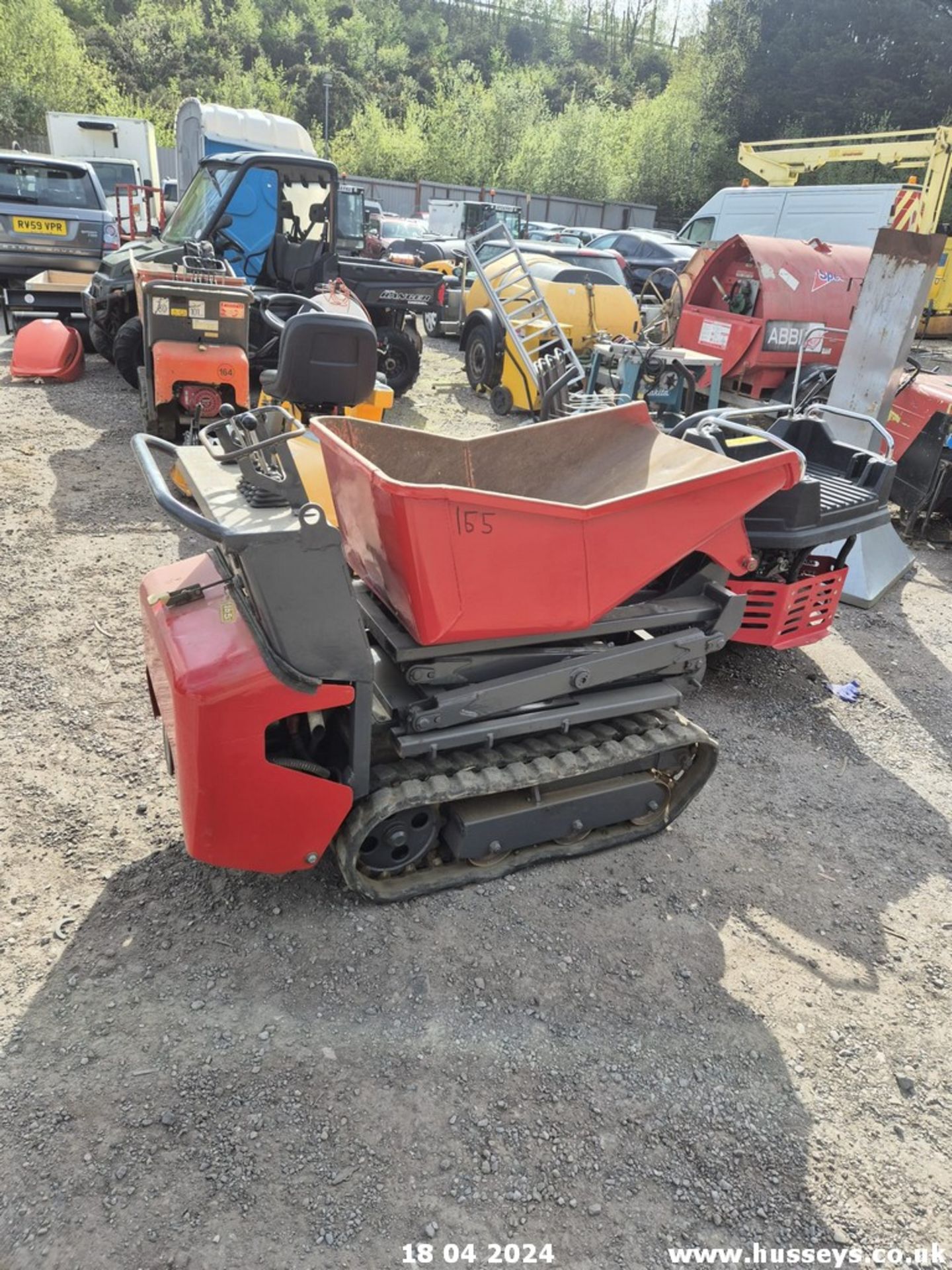 MESSERSI DIESEL HI TIP TRACK BARROW 2016 - TRACKED INTO PLACE - Image 2 of 6