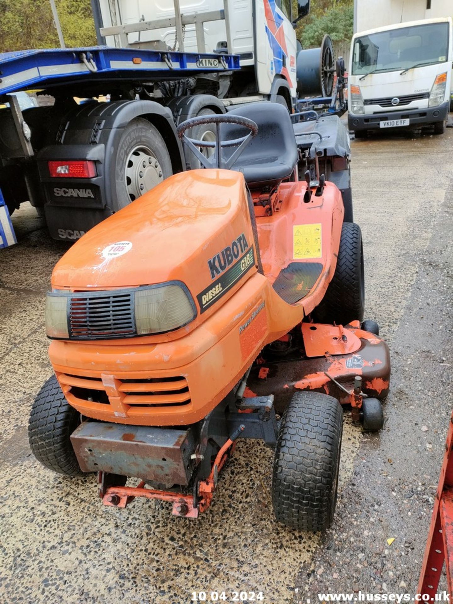 KUBOTA G18 DIESEL RIDE ON MOWER - Image 5 of 8