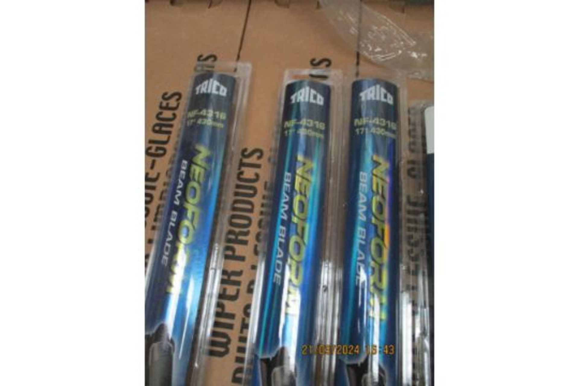PALLET OF 17" WIPER BLADES - Image 2 of 3