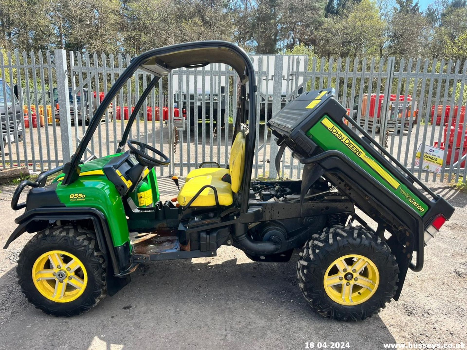 JOHN DEERE 855D GATOR 2016 ALLOY WHEELS POWER STEERING TIPPING BUTT RD - Image 2 of 16