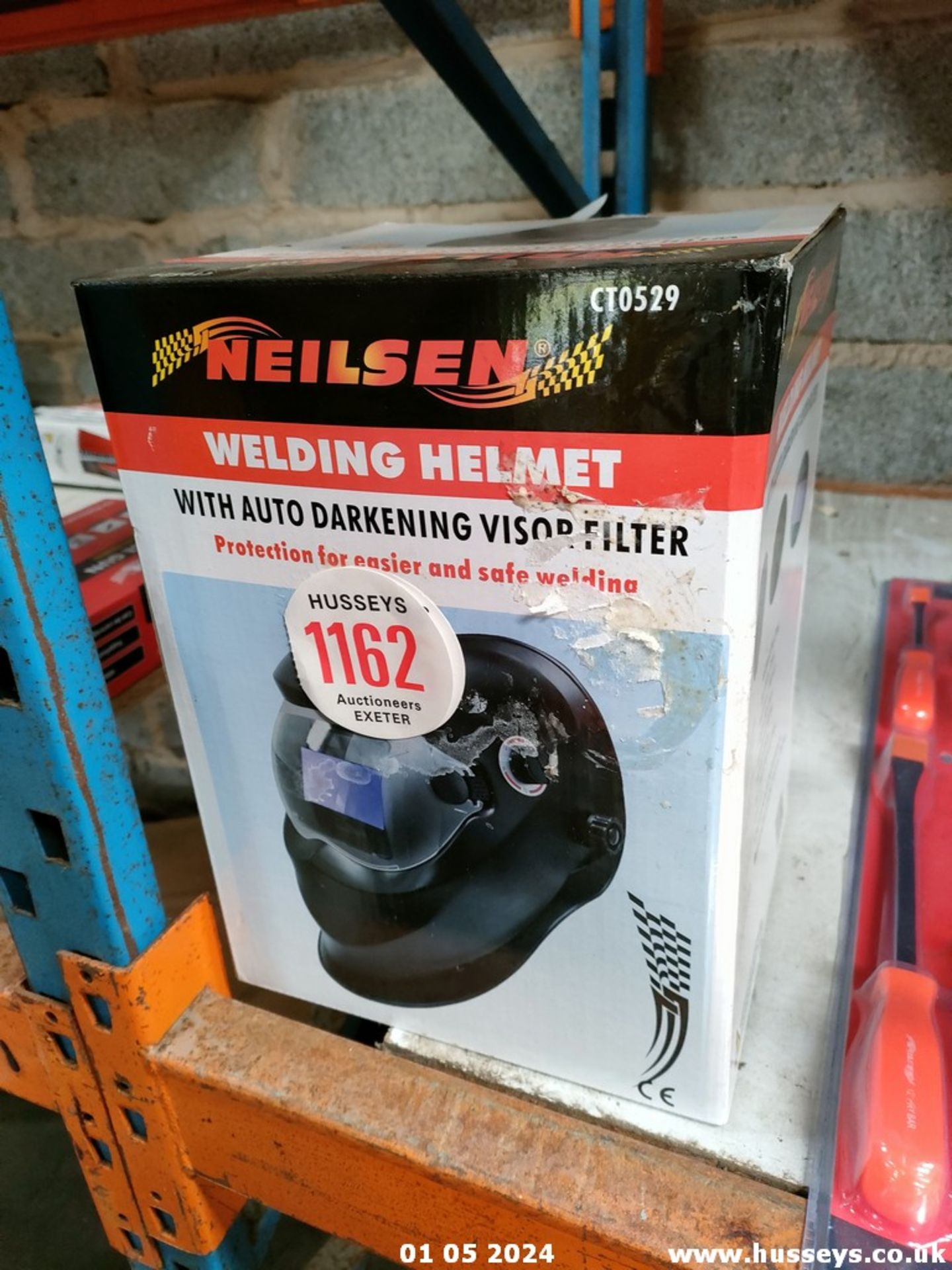 WELDING HELMET