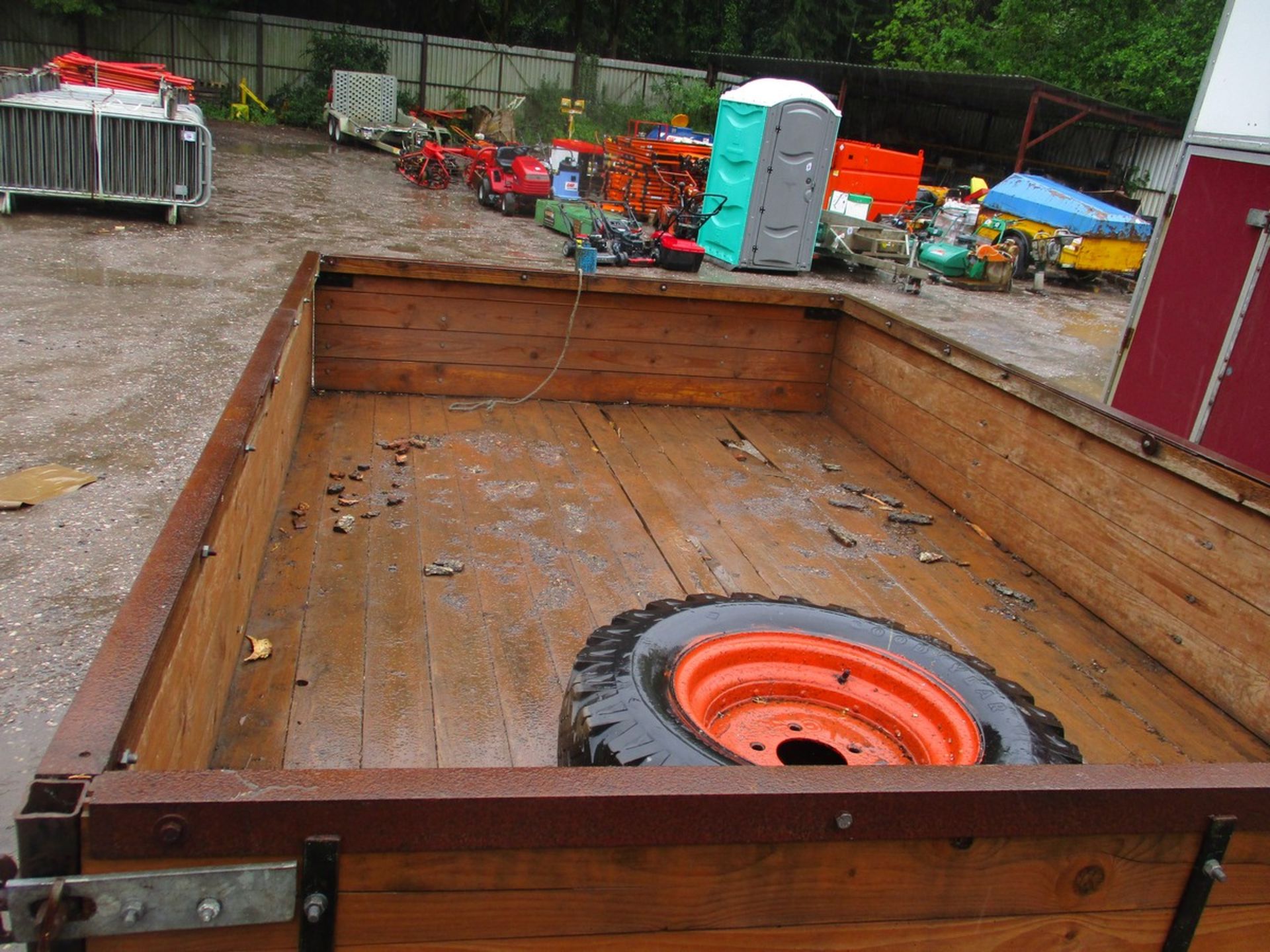 3 TON TIPPING TRAILER C.W SPARE WHEEL (NEW HYDRAULIC PIPEWORK) - Image 8 of 8