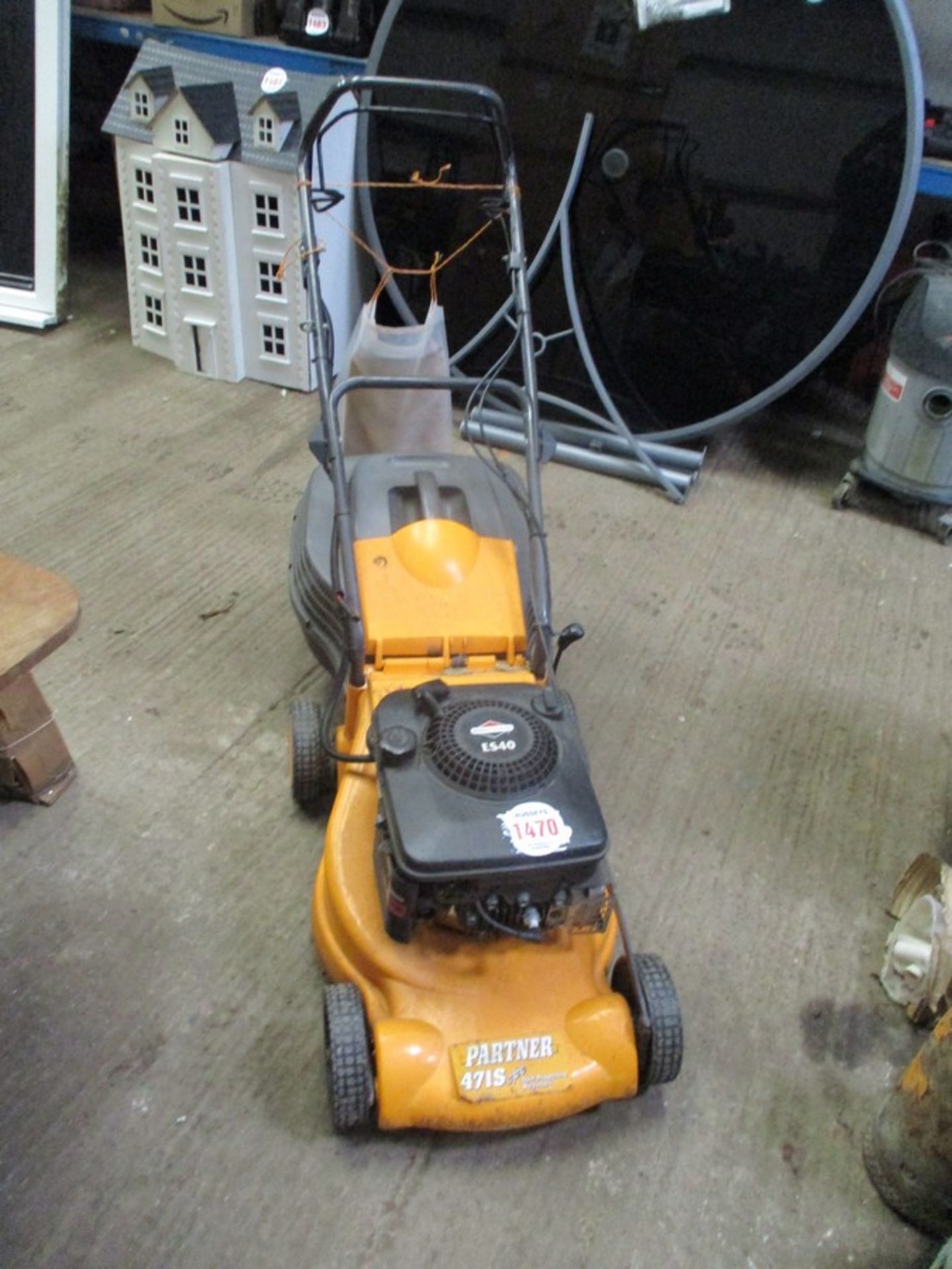 PARTNER MOWER