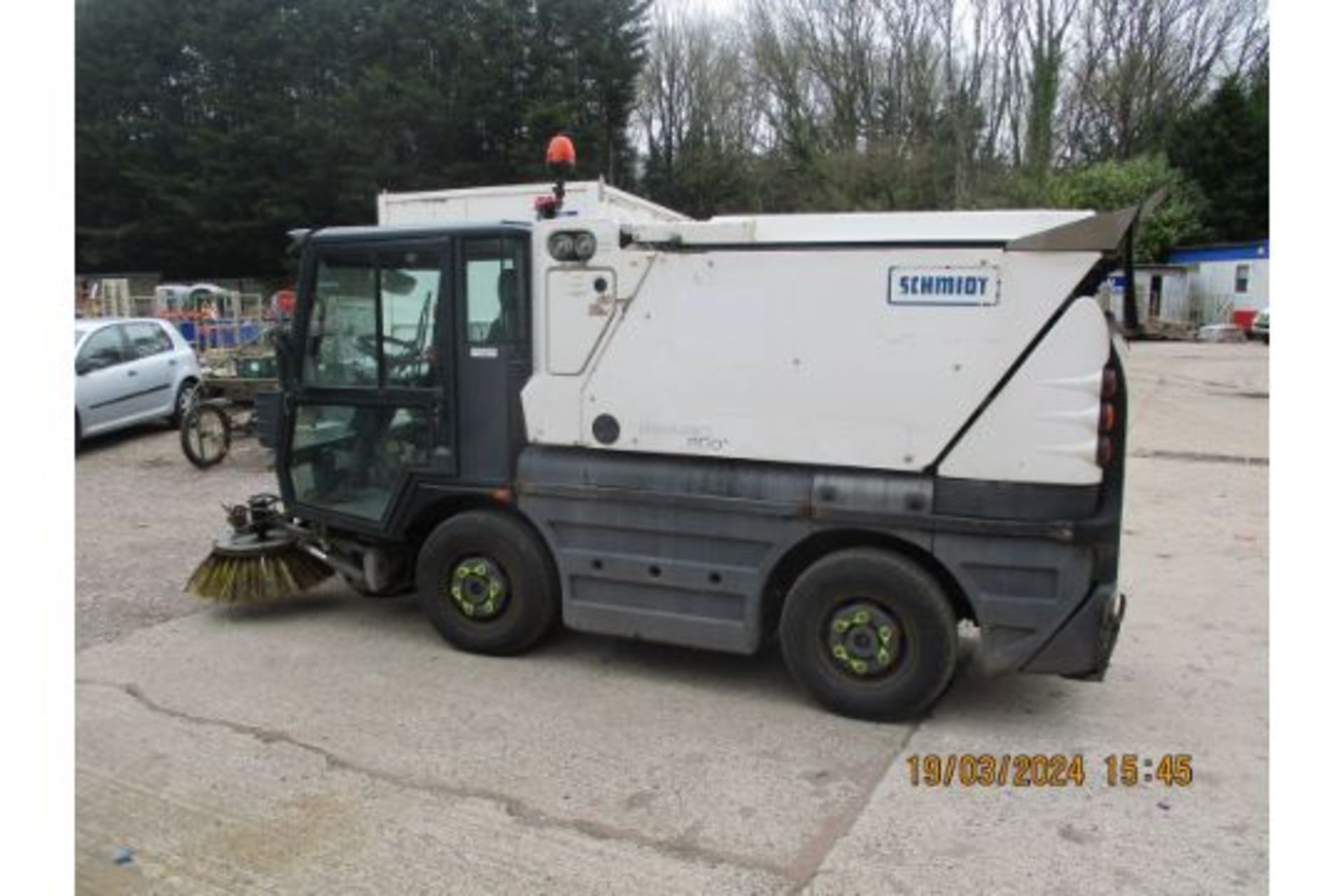 14/64 SCHMIDT SWEEPER - 2800cc (White) - Image 6 of 8