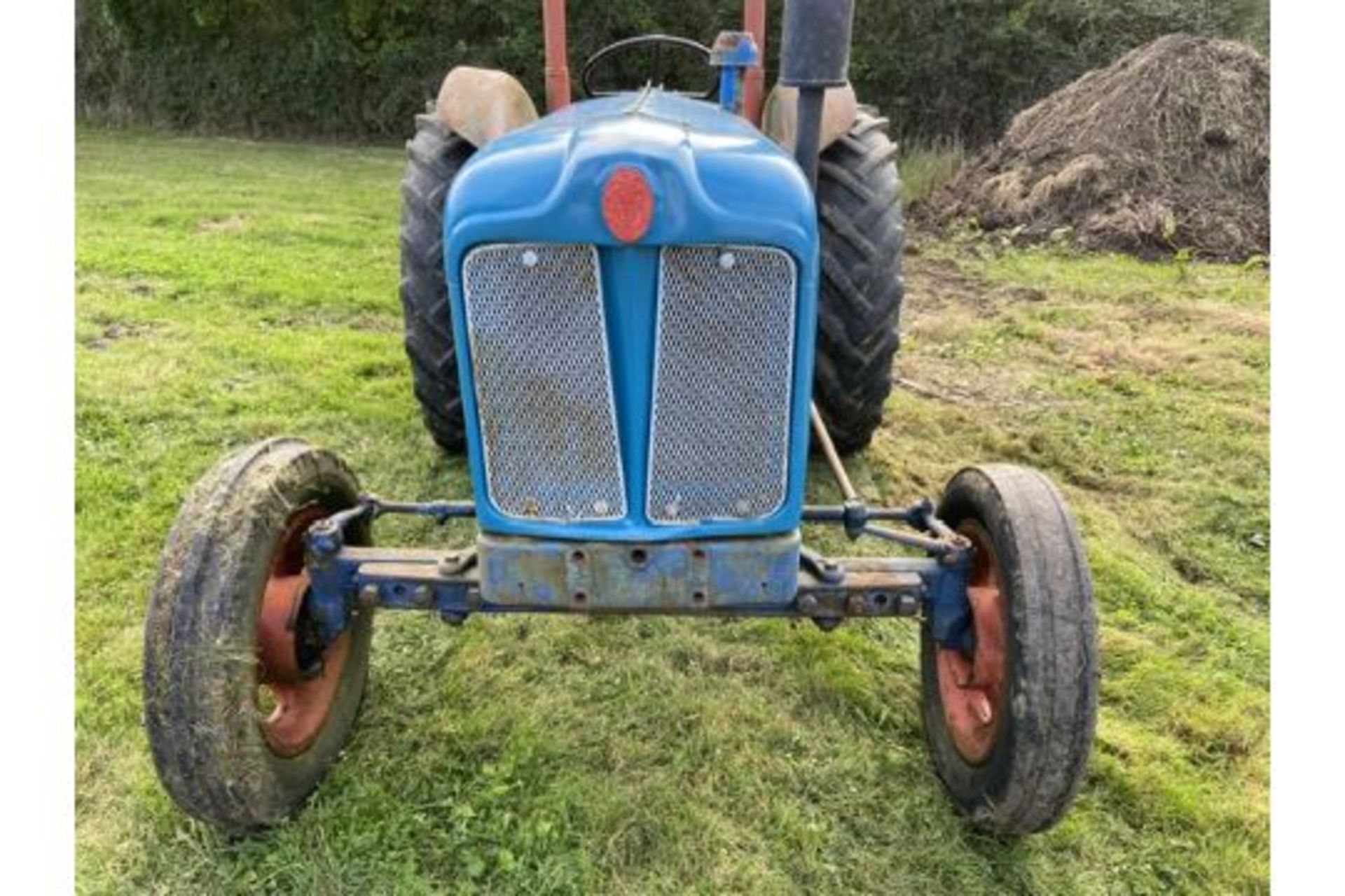 FORDSON MAJOR TRACTOR (TRACTOR ONLY - TOPPER NOT INCLUDED) - Image 2 of 8