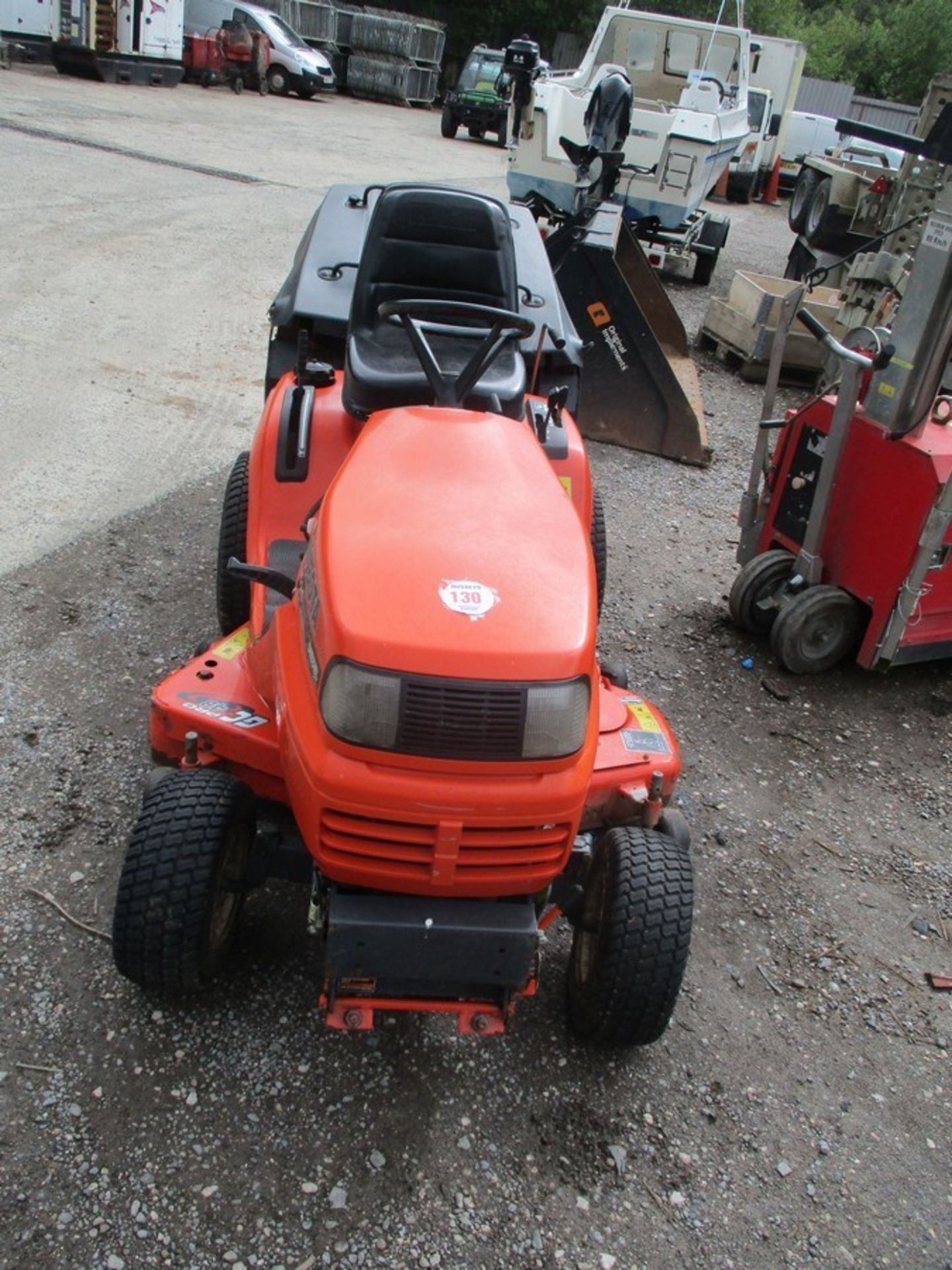 KUBOTA G21 DIESEL RIDE ON MOWER C.W COLLECTOR (NO KEY) - Image 2 of 7