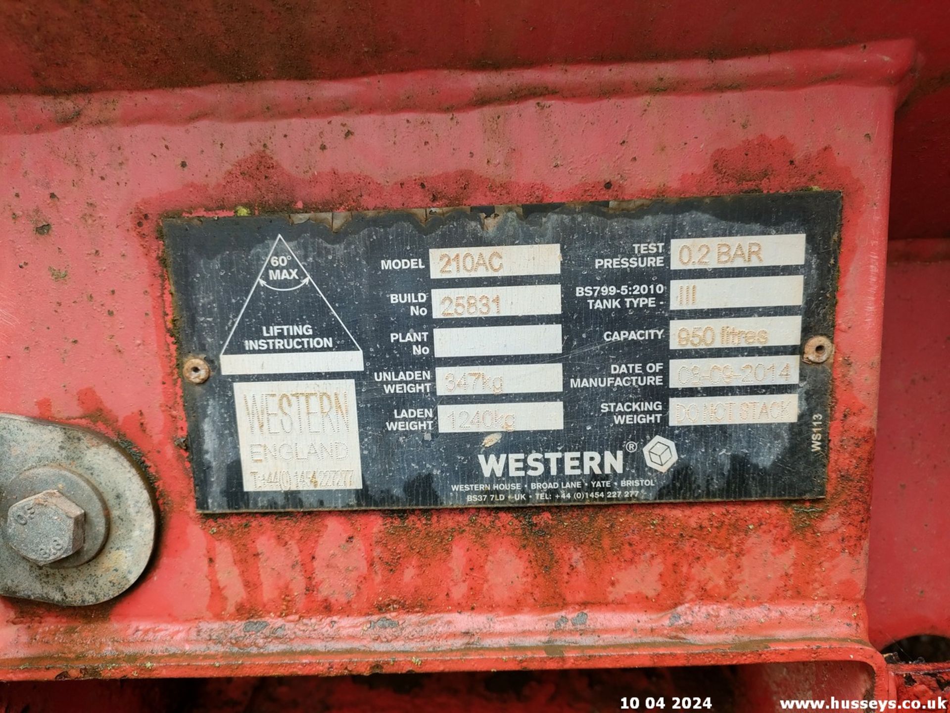 ABBI WESTERN DIESEL BOWSER C.W HAND PUMP - Image 5 of 5