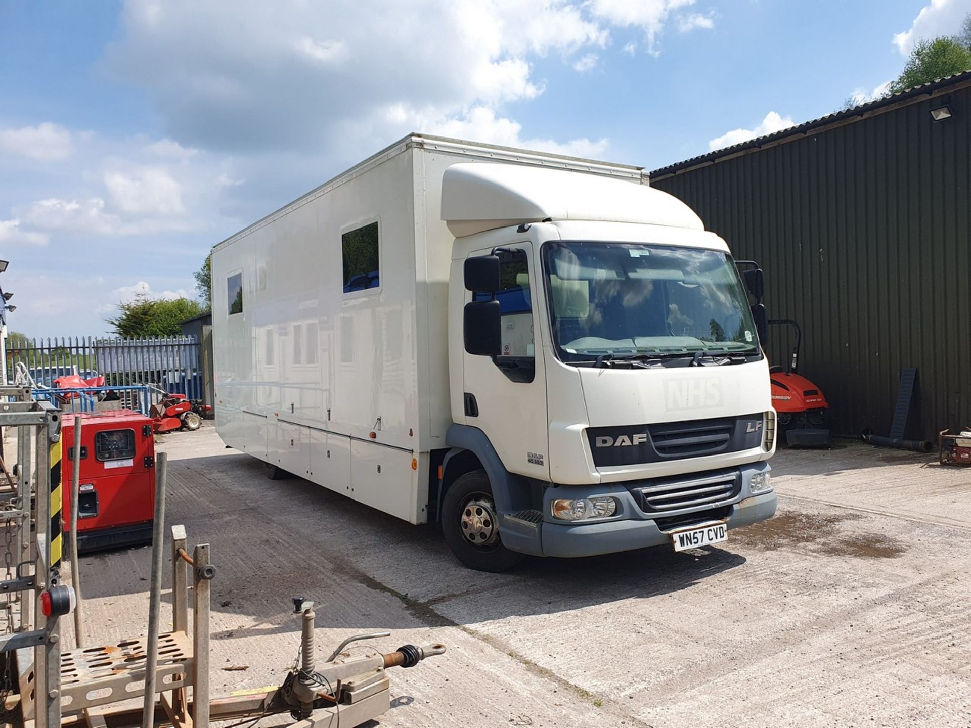 08/57 DAF TRUCKS LF MOBILE CLINIC - 4500cc 4dr (White, 24k) - Image 24 of 77