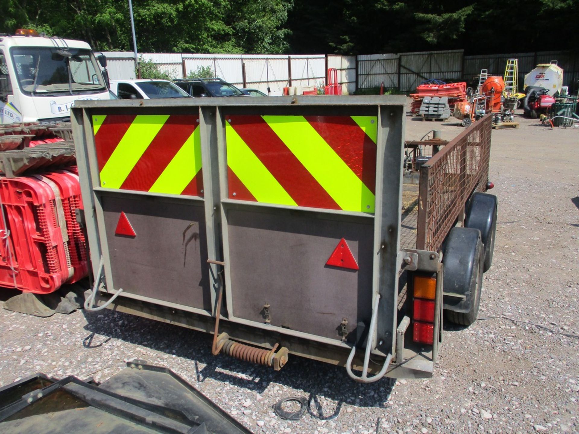 HAZELWOOD TWIN AXLE TRAILER C.W WINCH BED APPROX 12X6FT 307097 - Image 4 of 5
