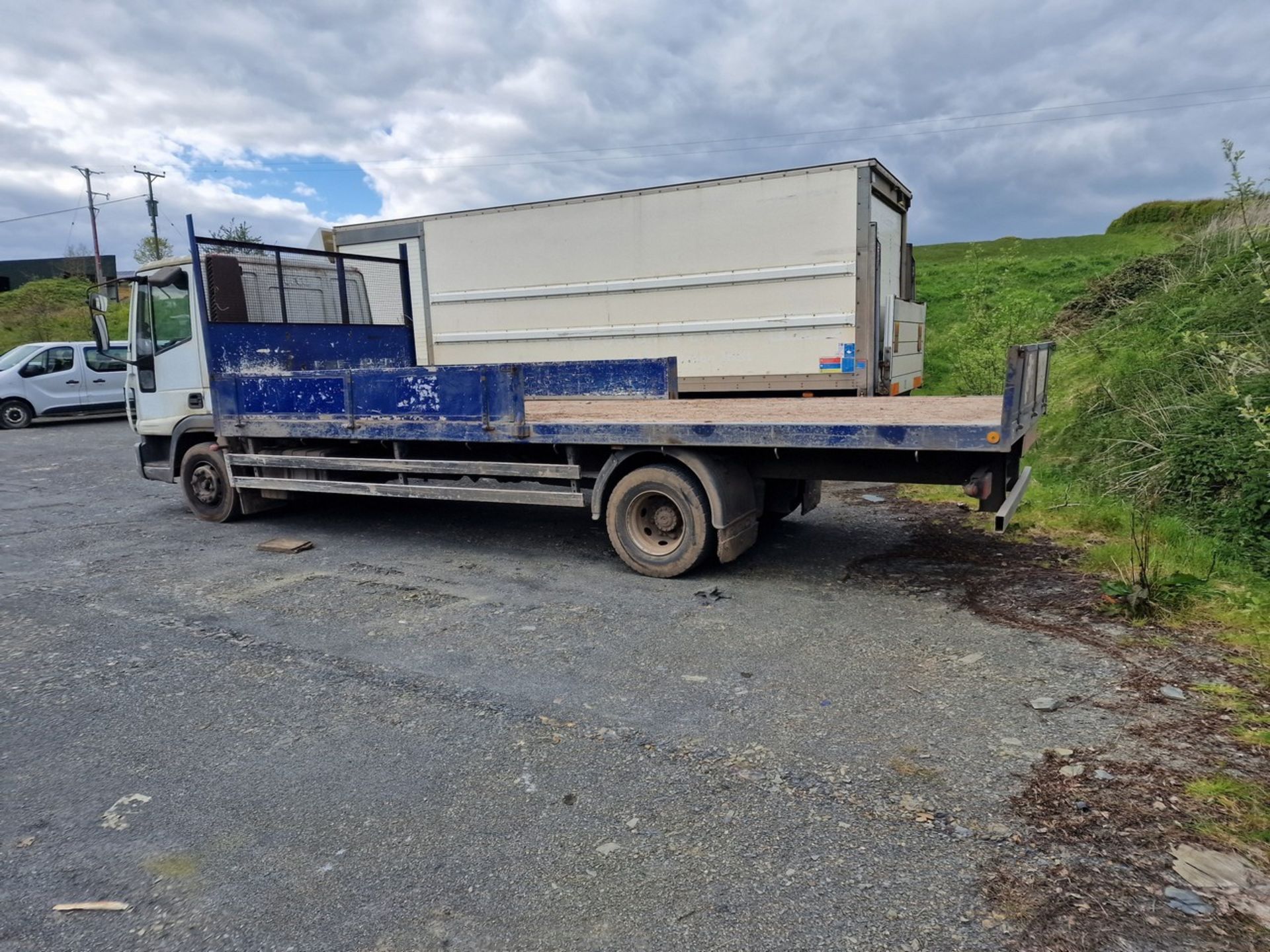 06/06 IVECO EUROCARGO - 5880cc 2dr Dropside (Orange, 308k) - Image 7 of 22