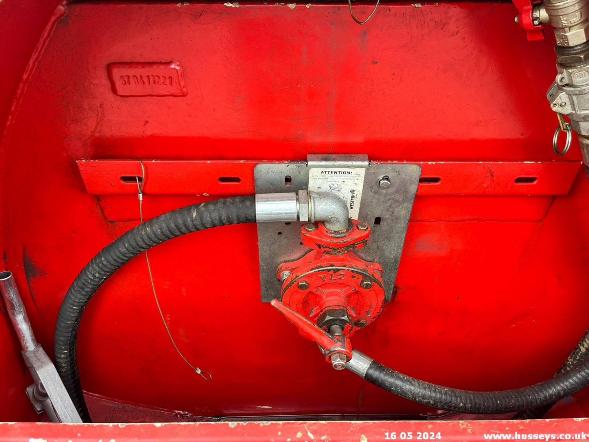 WESTERN ABBI 950 LTR FAST TOW DIESEL BOWSER C.W K2 HAND PUMP - Image 3 of 9