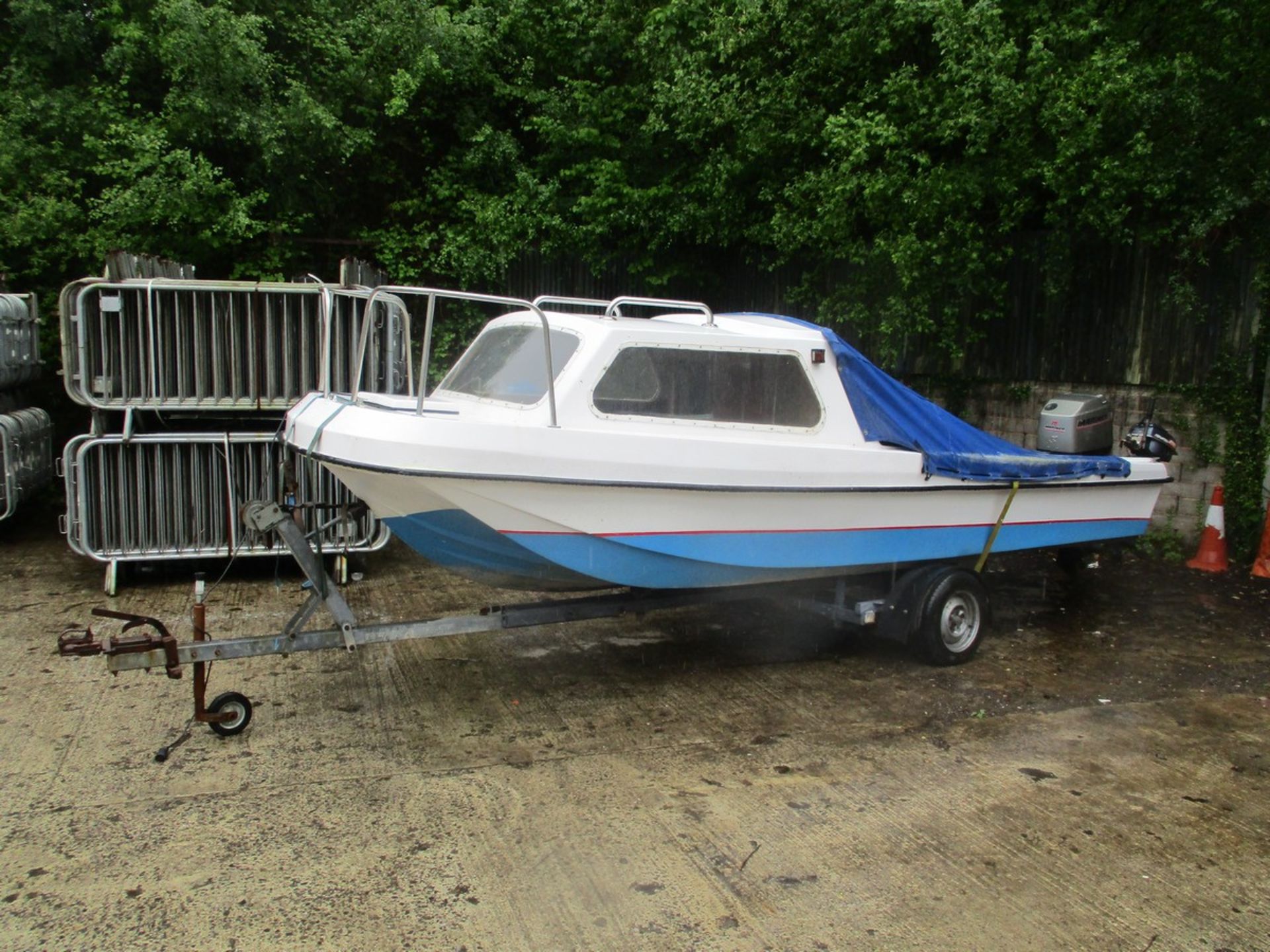 20FT WILSON FLYER C.W SNIPE BREAKBACK TRAILER 75HP 4 CYL CW AUXILLARY 5HP OUTBOARD, ELEC BILGE - Bild 2 aus 16