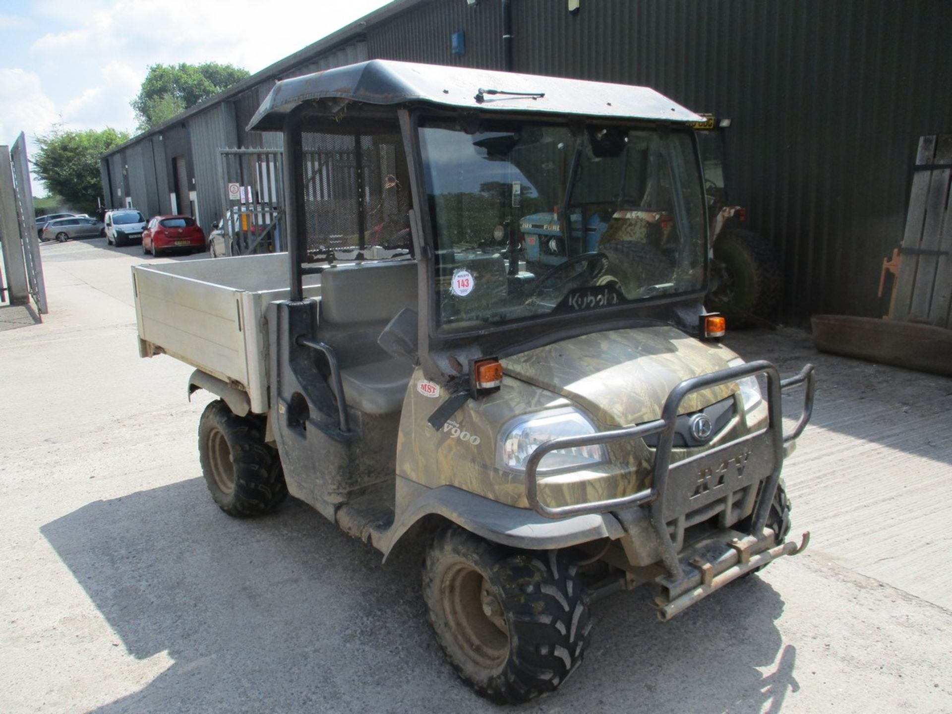 KUBOTA RTV900 2009 2400HRS TIPPING BACK C.W V5 - Image 2 of 10