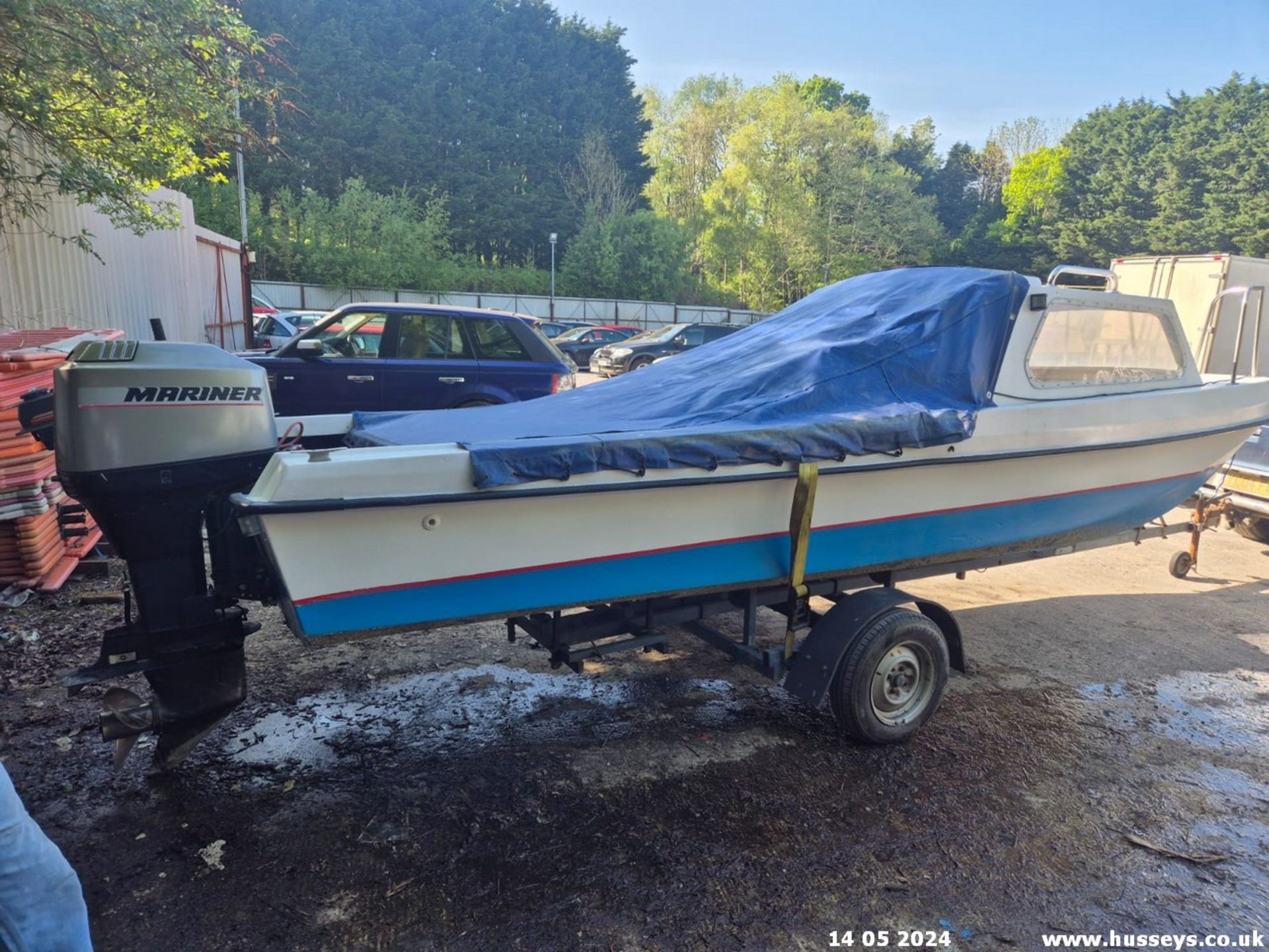 20FT WILSON FLYER C.W SNIPE BREAKBACK TRAILER 75HP 4 CYL CW AUXILLARY 5HP OUTBOARD, ELEC BILGE - Image 10 of 16