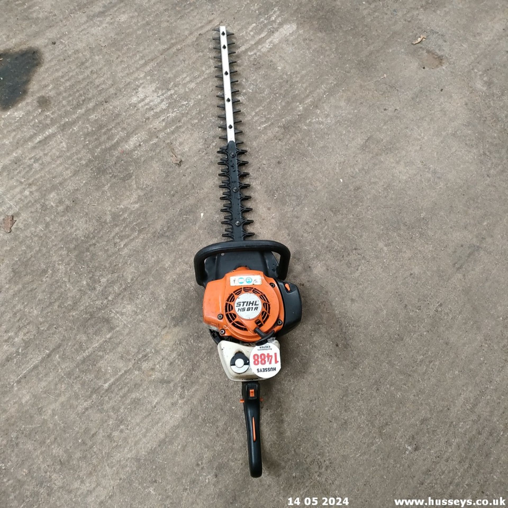 STIHL HS81R HEDGE TRIMMER