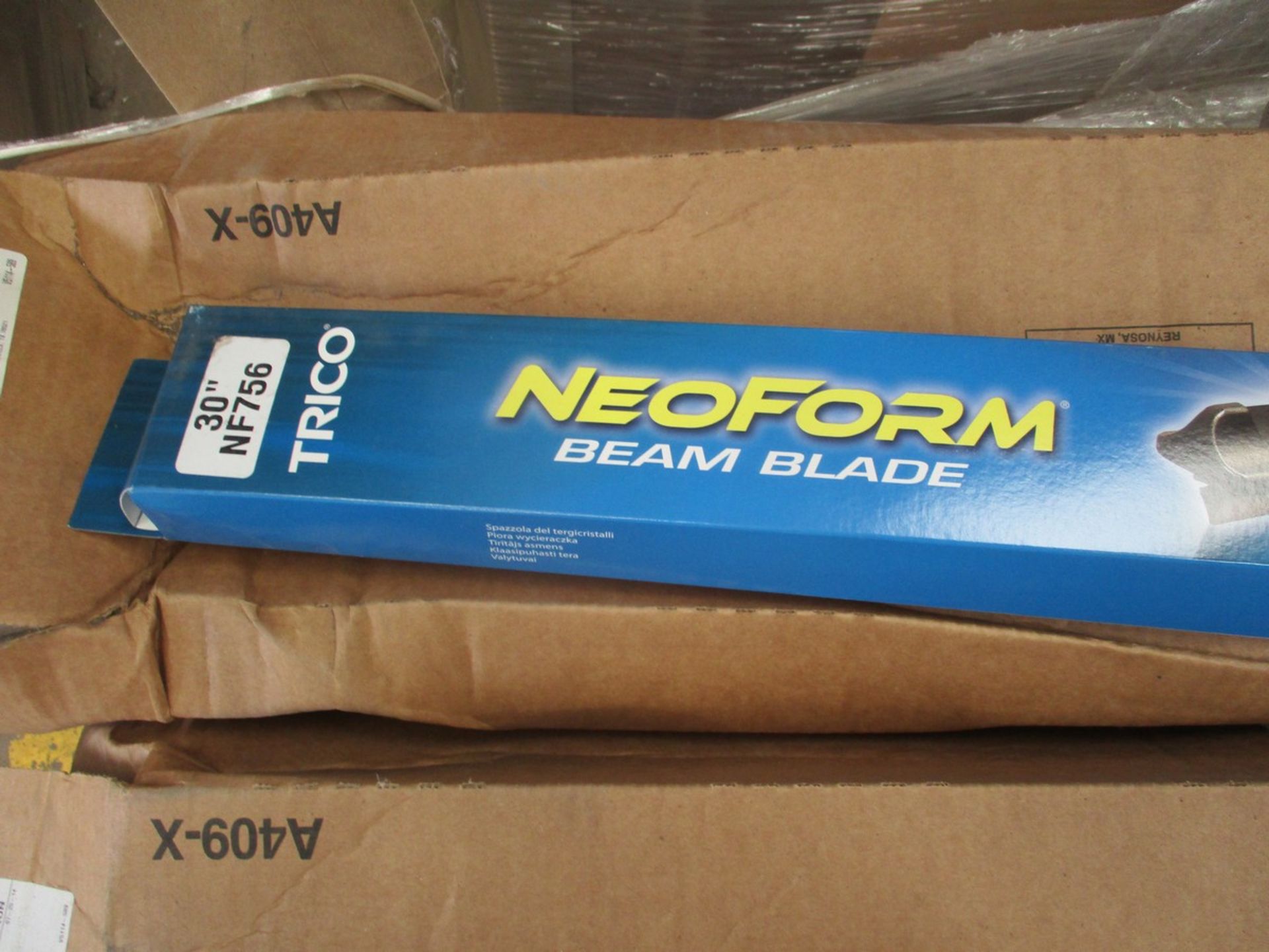 PALLET OF WIPER BLADES 30" - Image 2 of 3