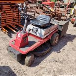 MTD LAWNFLITE RIDE ON MOWER C.W COLLECTOR