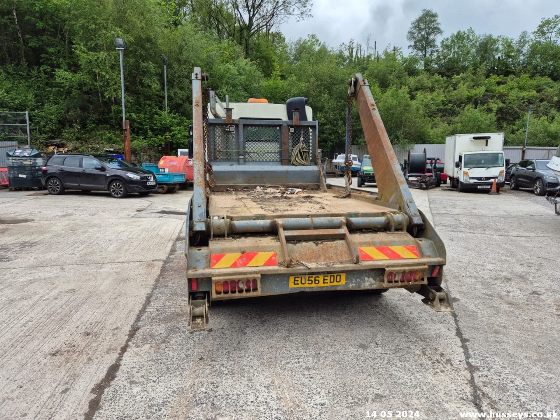 07/56 DAF TRUCKS LF SKIP LORRY - 4500cc 2dr - Image 5 of 10