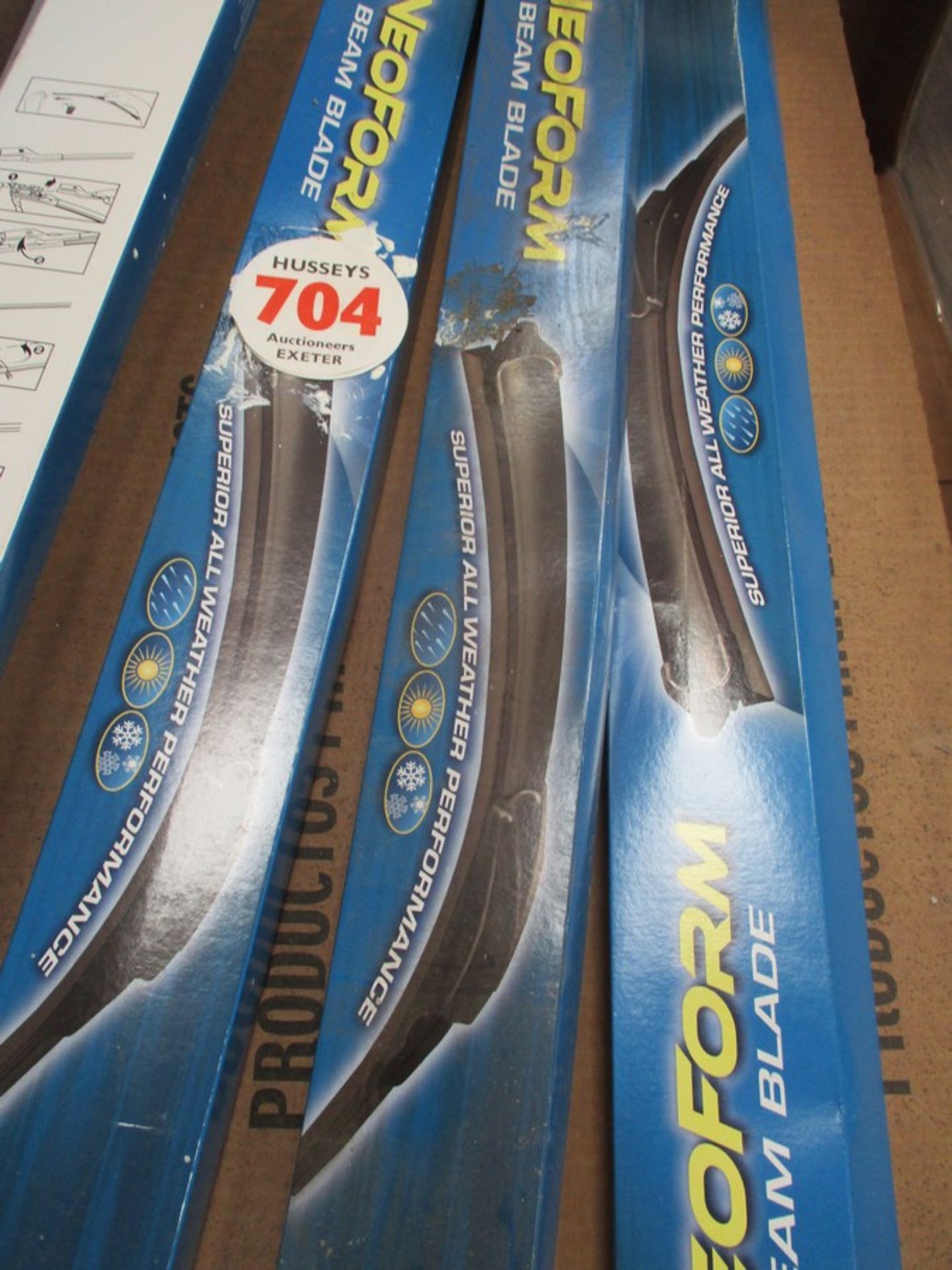 PALLET OF WIPER BLADES 30" - Image 3 of 3