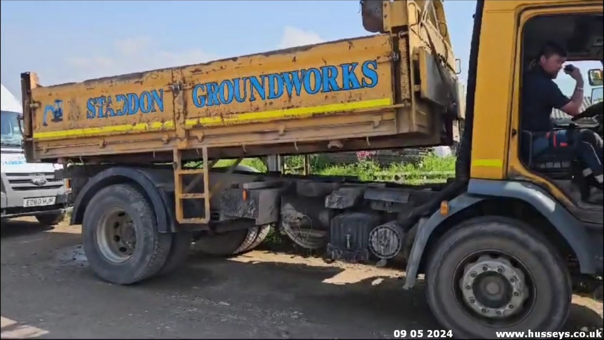 07/56 DAF TRUCKS FA LF55.250 - 5880cc Tipper (Yellow) - Image 3 of 7