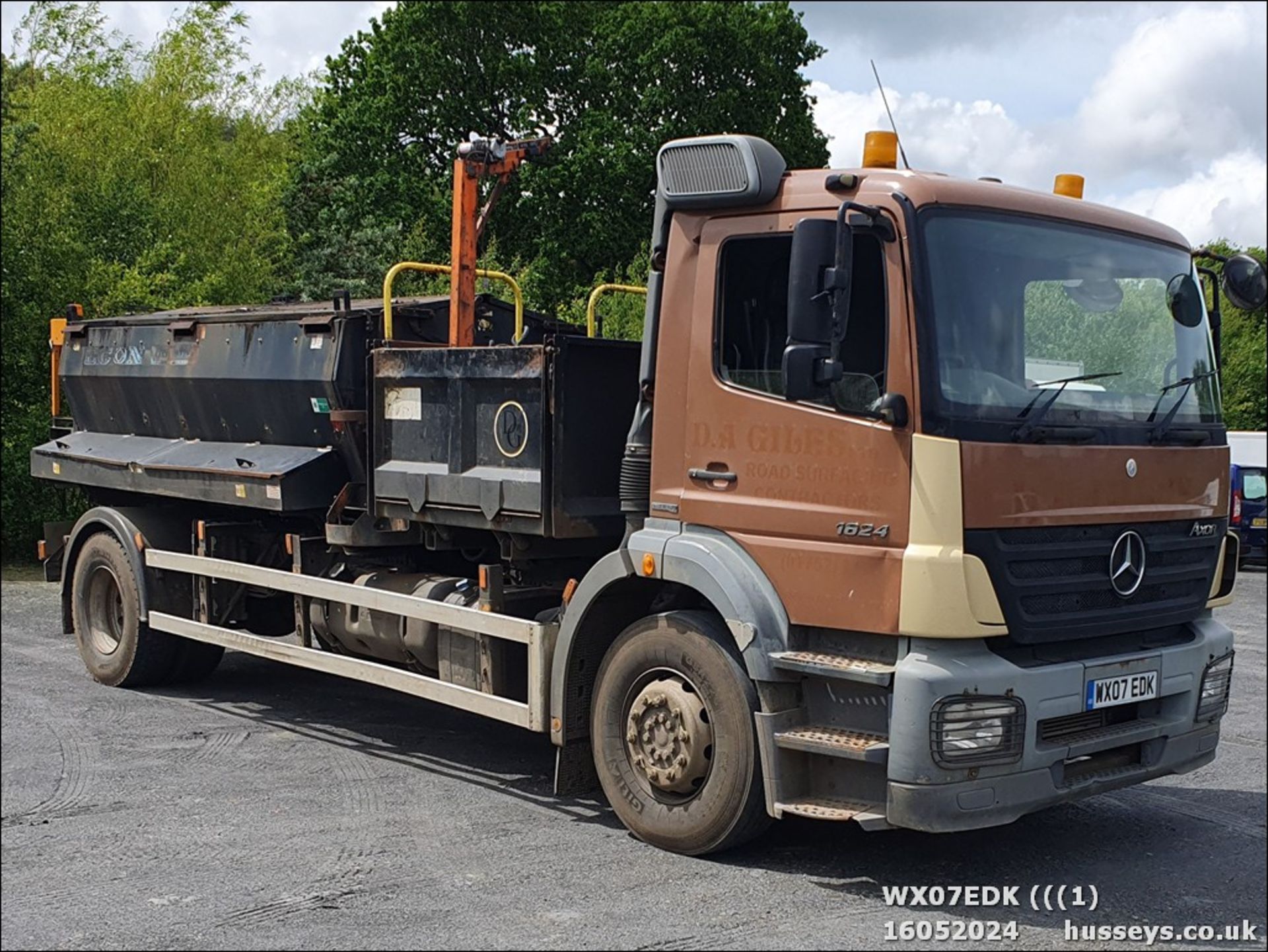 07/07 MERCEDES ATEGO - 6370cc 2dr (Brown/cream)