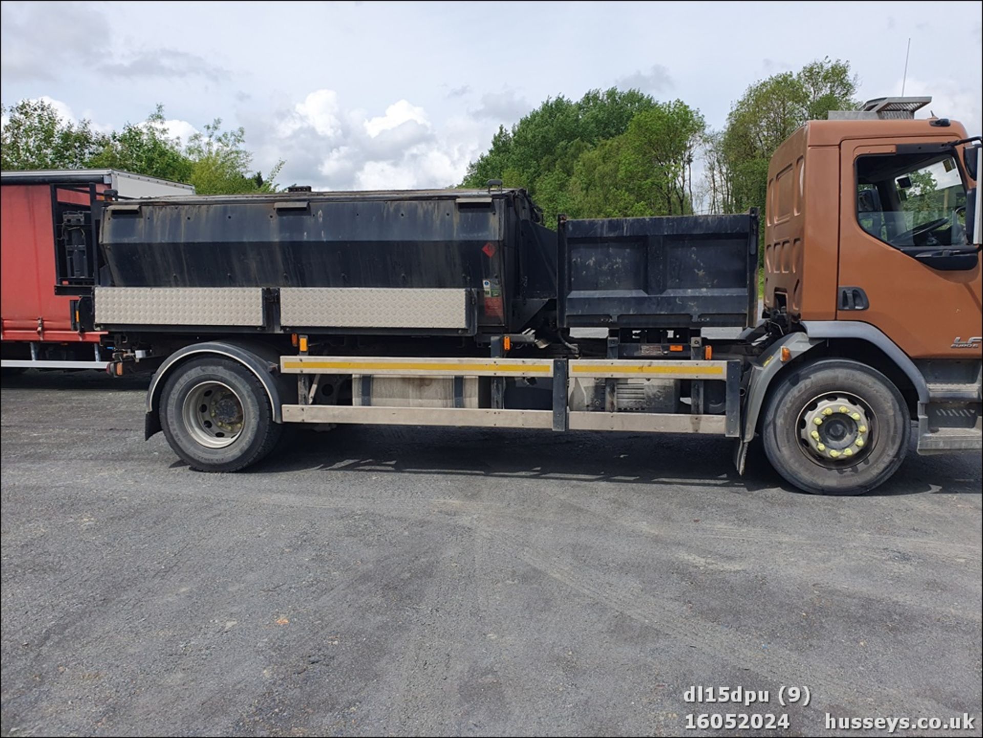 15/15 DAF TRUCKS LF - 6700cc 2dr (Brown/cream) - Image 10 of 45