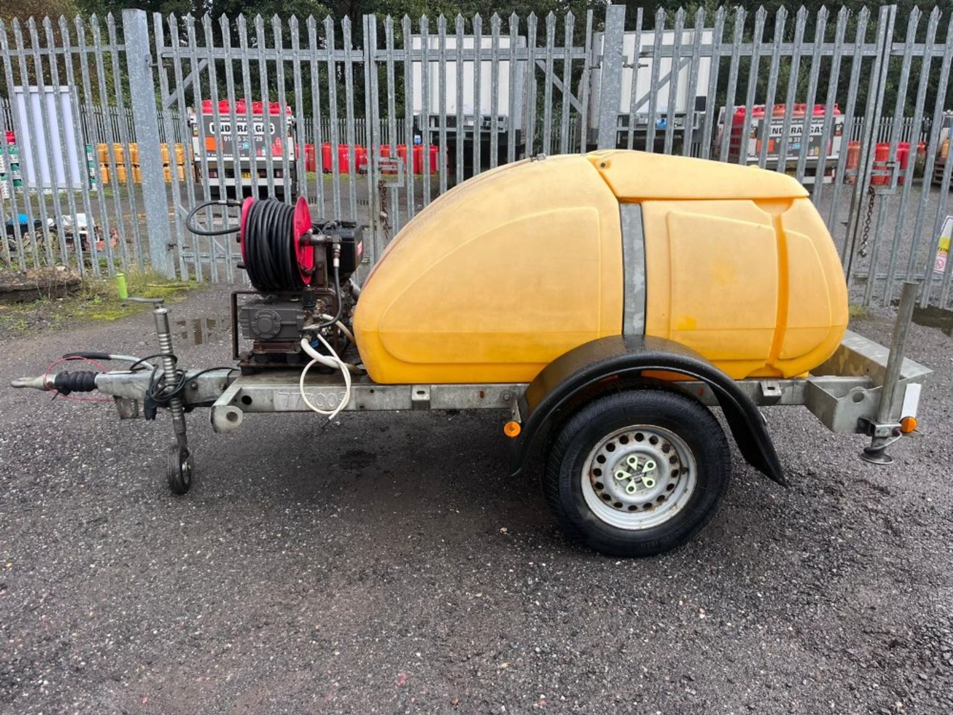 TRAILER ENGINEERING 250 GALLON FAST TOW ELECTRIC START YANMAR DIESEL WASHER BOWSER