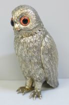 A silver plated figural owl shaker, 14cm