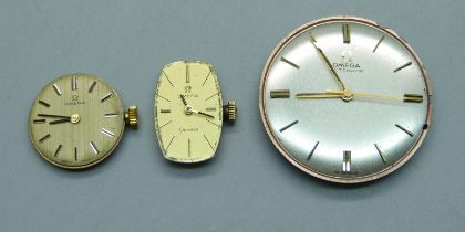 Three Omega wristwatch movements including gentleman's automatic, dial 30mm