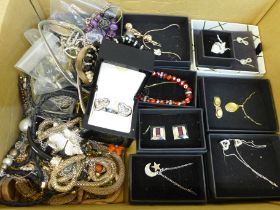 Boxed and loose costume jewellery